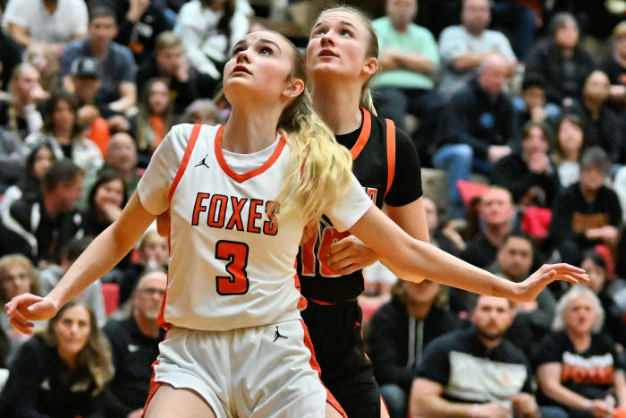 a Silverton Crater 5A Oregon girls basketball final 2024 Leon Neuschwander 15